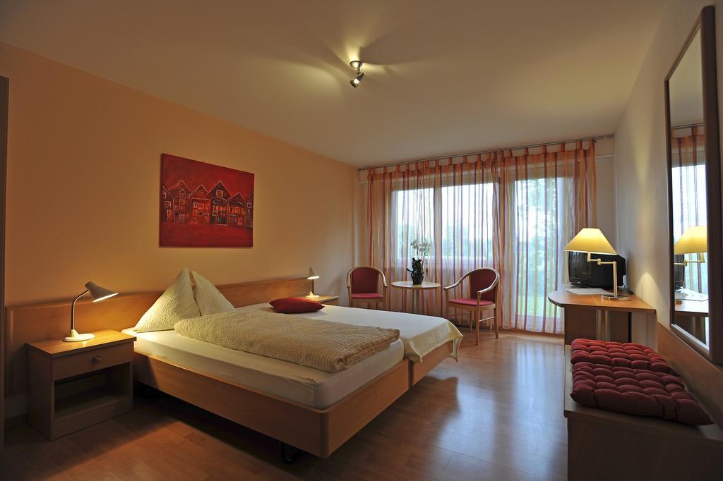 Hotel Restaurant Le Chalet Cortaillod Luaran gambar