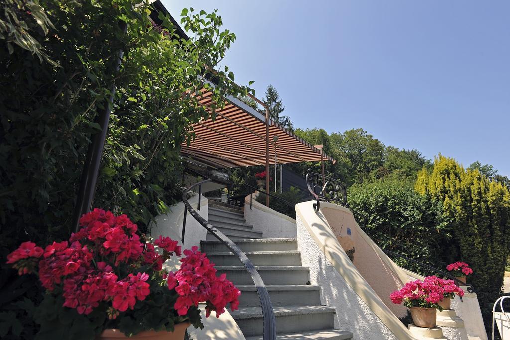 Hotel Restaurant Le Chalet Cortaillod Luaran gambar